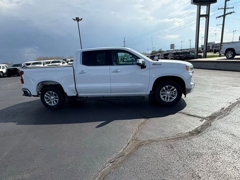 Used 2022 Chevrolet Silverado 1500 LTZ w/ Z71 Off-Road Package image 8
