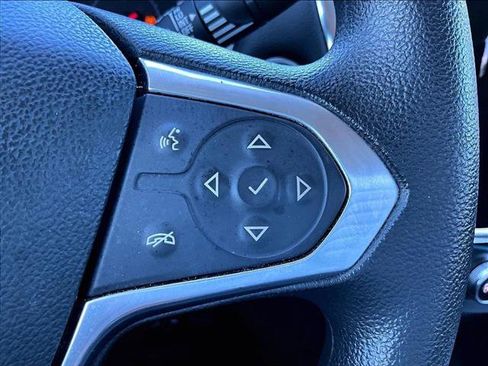 Used 2020 Chevrolet Traverse LS FWD image 17
