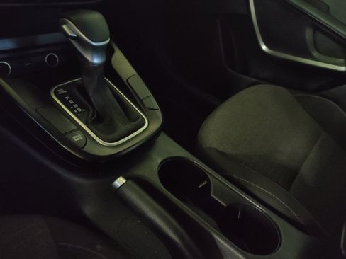 Used 2020 Kia Soul S FWD image 26