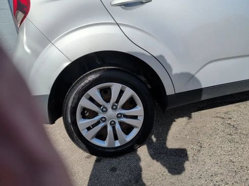 Used 2020 Kia Soul LX FWD image 13