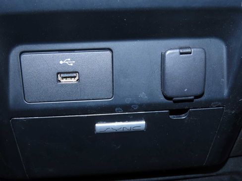 Certified 2018 Ford F250 XL w/ STX Appearance Package image 31