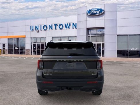 New 2026 Ford Explorer Active AWD/4WD image 5