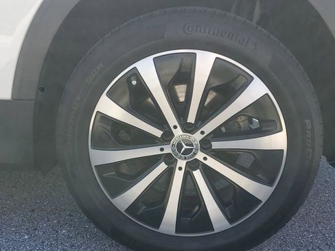 Used 2020 Mercedes-Benz GLB 250 4MATIC image 12