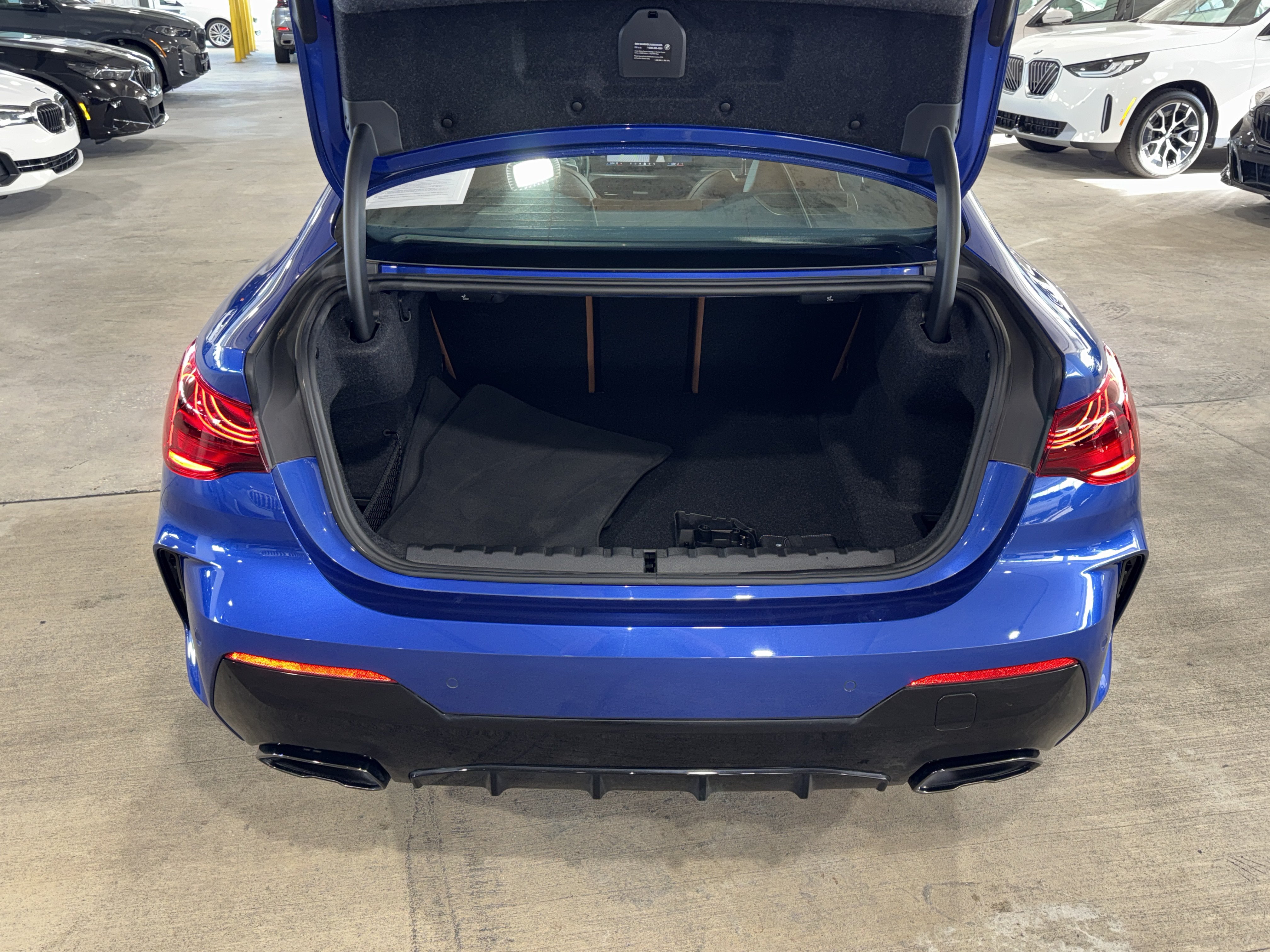 Used 2025 BMW M440i Coupe RWD image 13