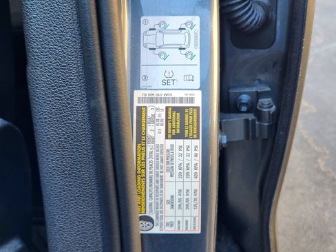 Used 2021 Volkswagen Golf 4-Door FWD image 9
