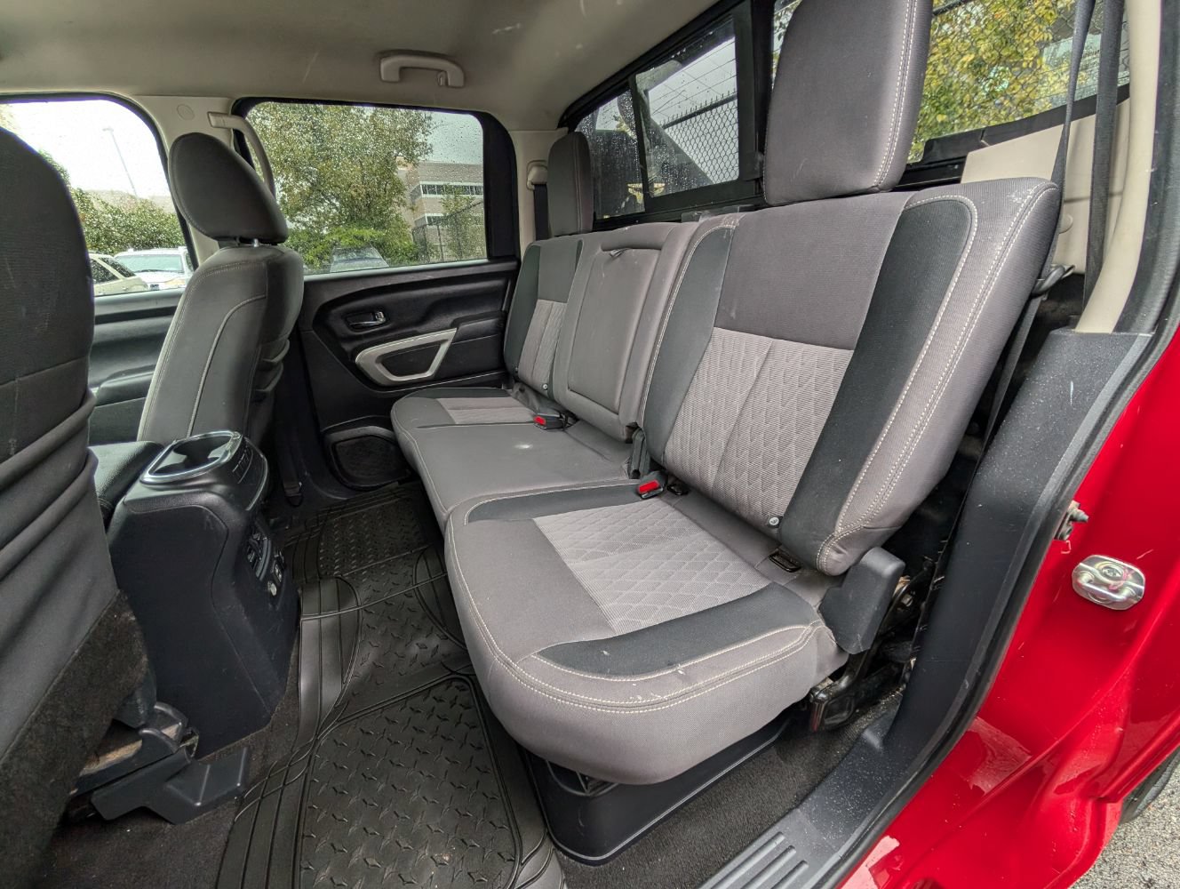 Used 2020 Nissan Titan 2WD Crew Cab image 17