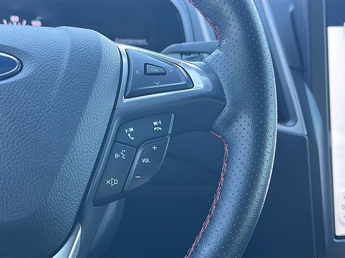 Used 2023 Ford Edge ST-Line image 26