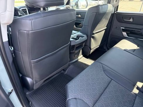 Used 2024 Toyota Tundra Limited AWD/4WD image 20