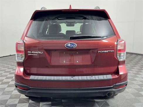 Used 2018 Subaru Forester 2.5i Limited image 9