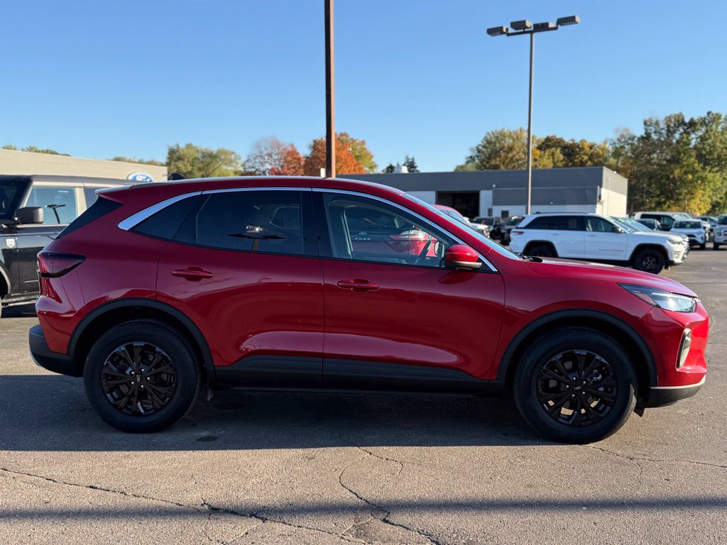 Used 2023 Ford Escape Active w/ Tech Pack #2 AWD/4WD image 41