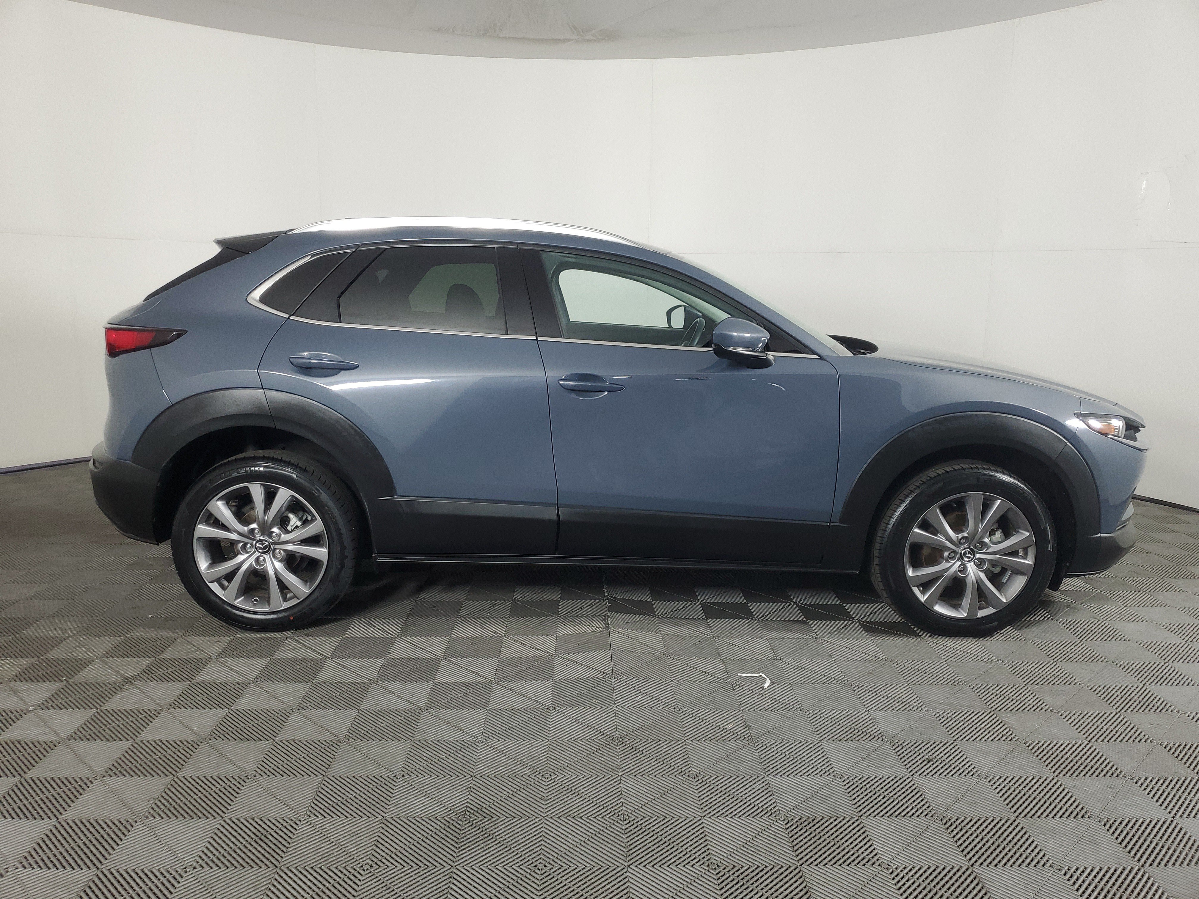 Used 2021 MAZDA CX-30 FWD 2.5 S w/ Premium Package image 3