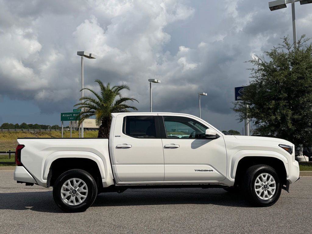 Used 2024 Toyota Tacoma SR5 RWD image 5