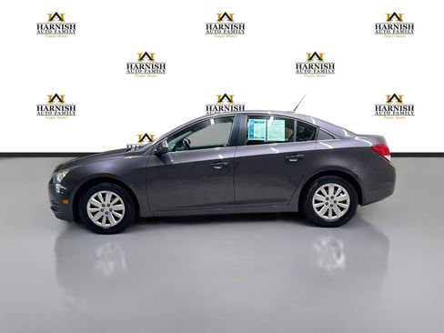 Used 2011 Chevrolet Cruze LT FWD image 10