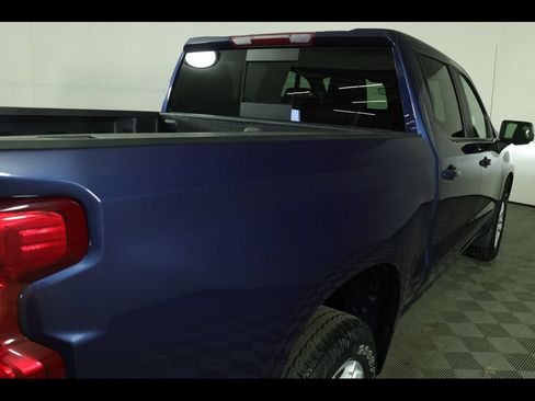 Used 2023 Chevrolet Silverado 1500 LT w/ Z71 Off-Road Package AWD/4WD image 19