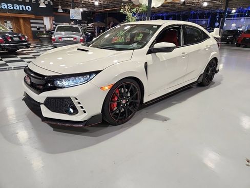Used 2019 Honda Civic Type R image 1