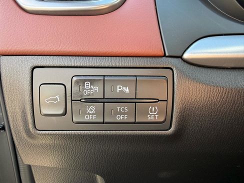 Used 2017 MAZDA CX-9 Signature image 27