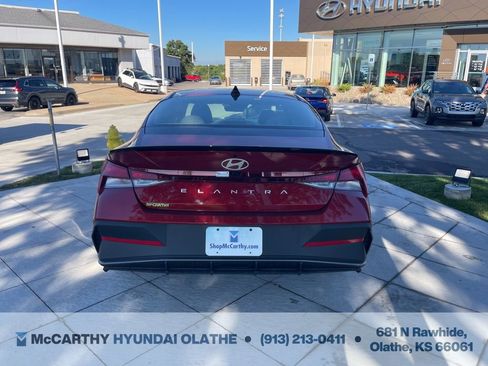Certified 2025 Hyundai Elantra Sport image 14