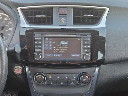 Used 2017 Nissan Sentra SR w/ SR Premium Technology Package image 13