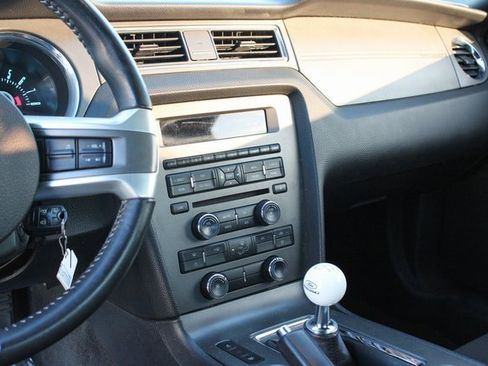 Used 2013 Ford Mustang GT image 16