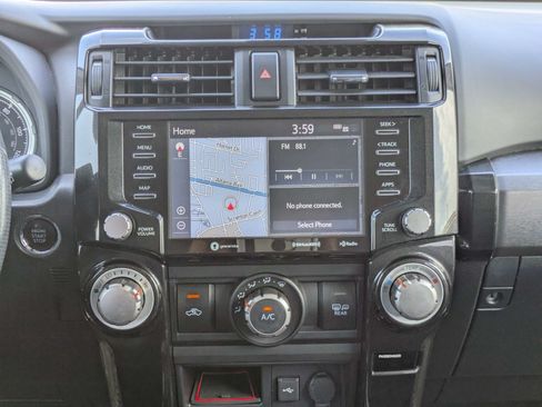 Used 2020 Toyota 4Runner TRD Off-Road Premium AWD/4WD image 5