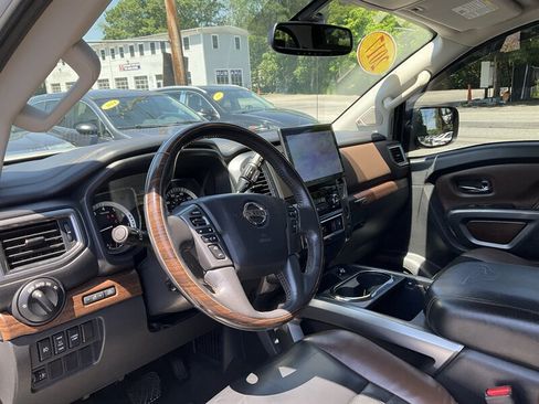 Used 2017 Nissan Titan Platinum Reserve AWD/4WD image 19