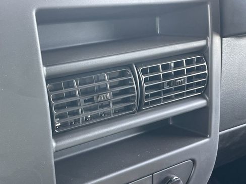 New 2025 GMC Savana 2500 Extended w/ Driver Convenience Package image 21