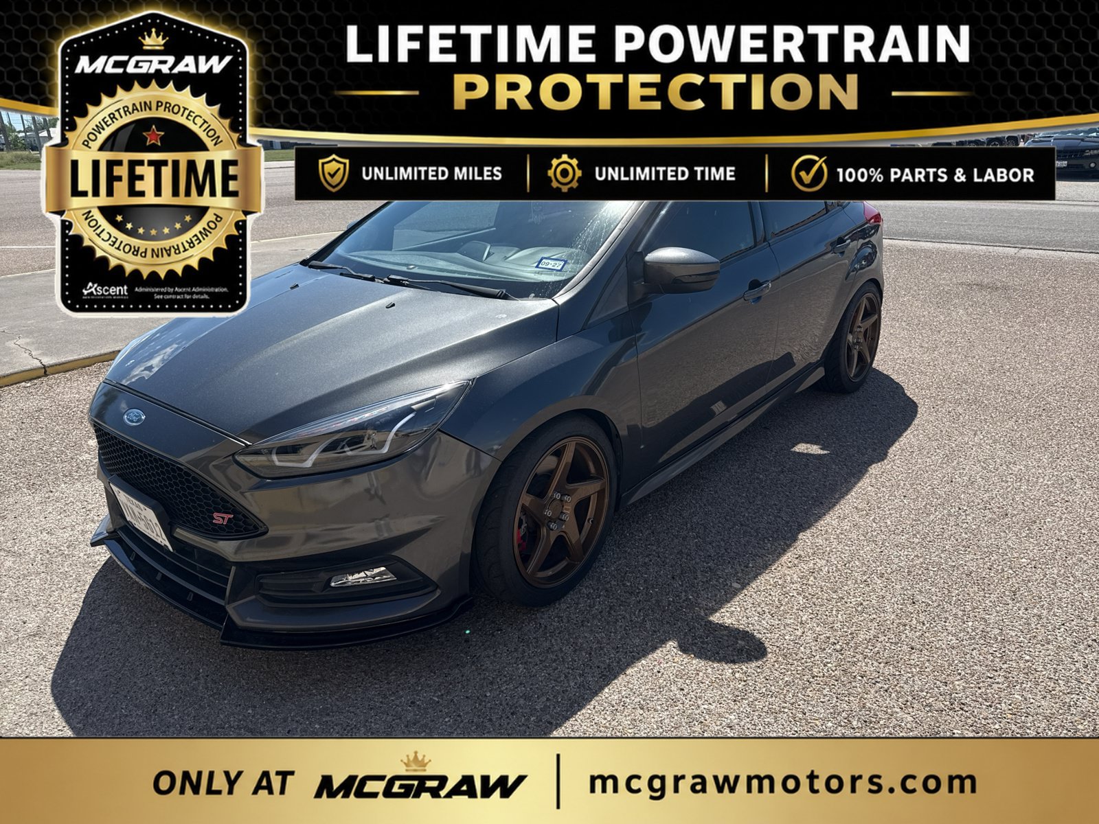 Used 2018 Ford Focus ST FWD image 1
