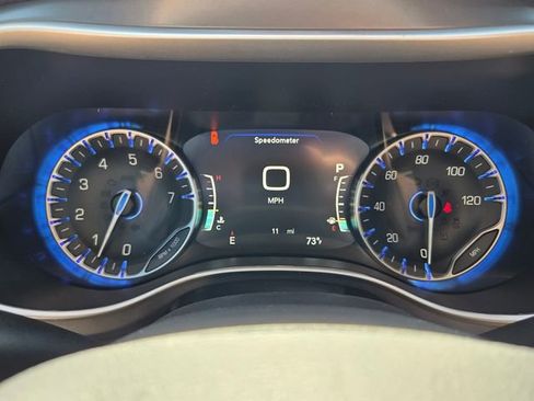 New 2026 Chrysler Pacifica Select FWD image 31