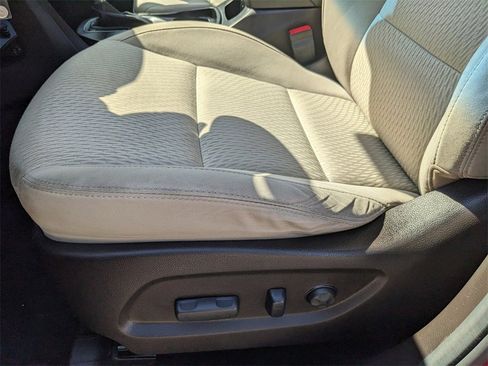 Used 2018 Hyundai Santa Fe SE image 22