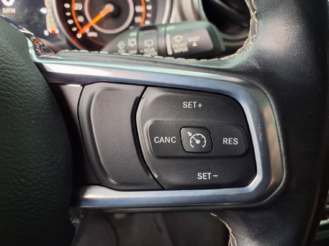 Used 2020 Jeep Wrangler Unlimited Sahara AWD/4WD image 23