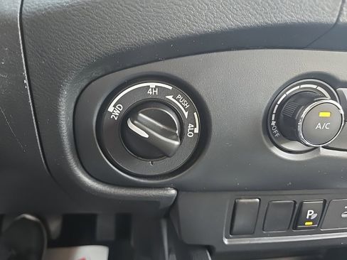 Used 2022 Nissan Frontier SV w/ Technology Package image 20