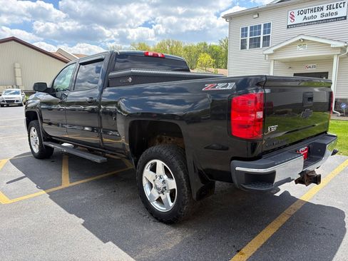 Used 2015 Chevrolet Silverado 2500 LT w/ LT Convenience Package AWD/4WD image 9