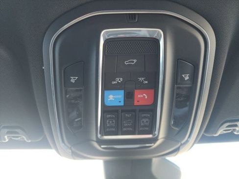 New 2026 Jeep Grand Wagoneer Limited image 11