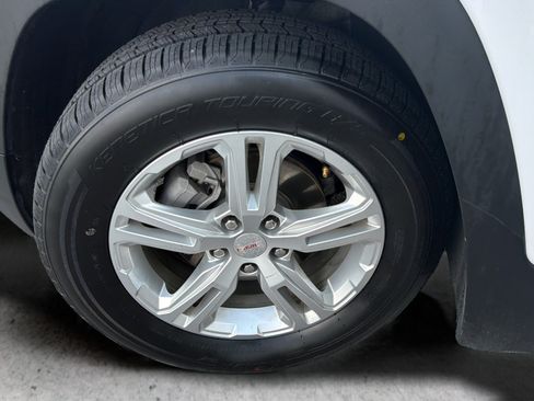 Used 2022 GMC Terrain SLE FWD image 42