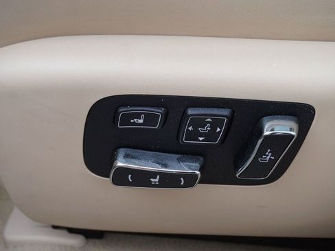 Used 2017 Lexus LS 460 image 22