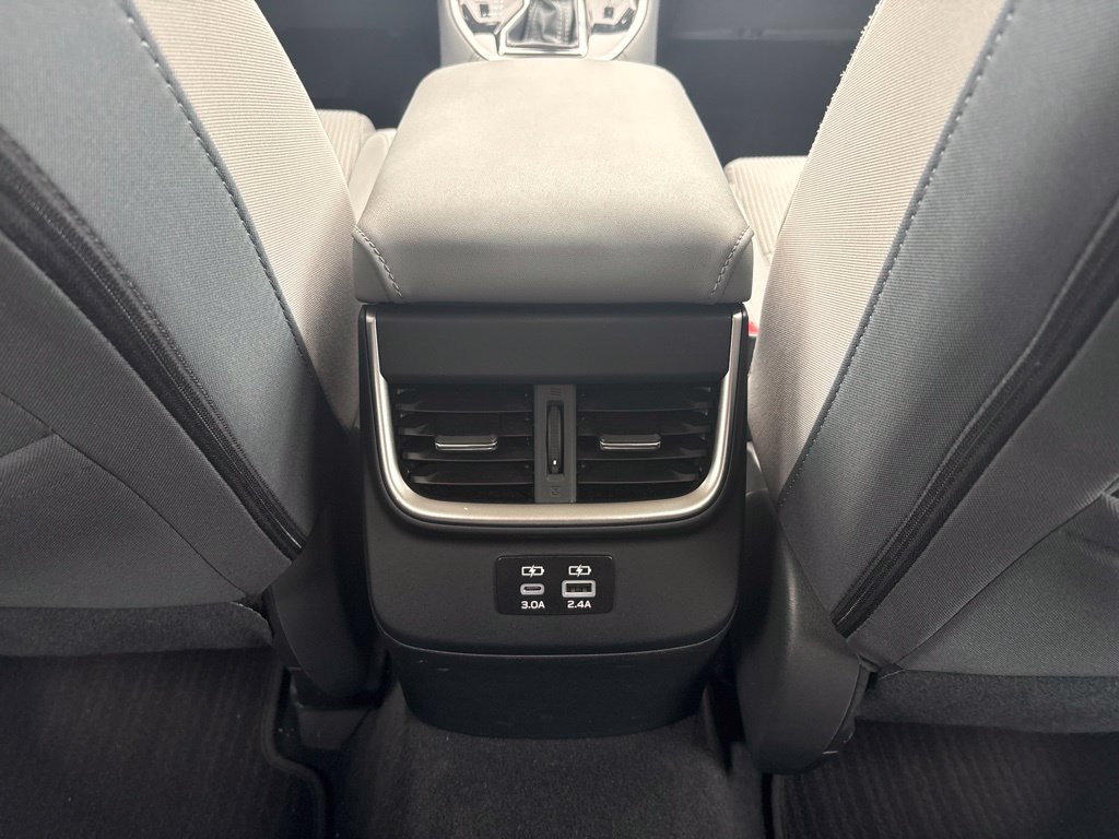 Used 2025 Subaru Legacy Premium AWD/4WD image 28