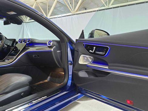 Certified 2025 Mercedes-Benz CLE 450 4MATIC Coupe image 10