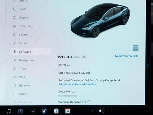 Used 2024 Tesla Model 3 image 24