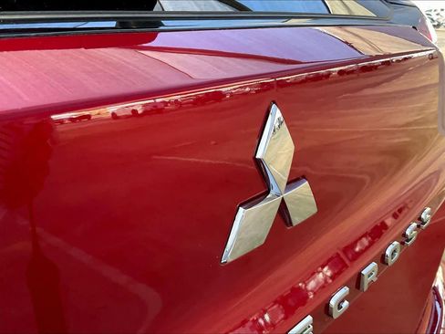 Used 2024 Mitsubishi Eclipse Cross SE image 29