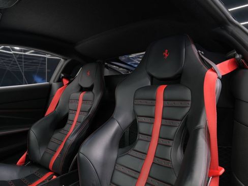 Used 2022 Ferrari F8 Tributo RWD image 16