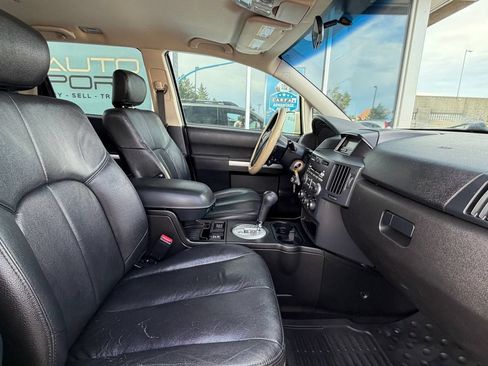 Used 2008 Mitsubishi Endeavor SE AWD/4WD image 12