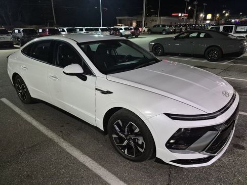 Used 2024 Hyundai Sonata SEL image 1