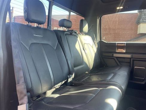 Used 2015 Ford F150 Platinum w/ Equipment Group 701A Luxury image 11