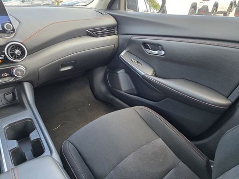 Used 2025 Nissan Sentra SR image 14