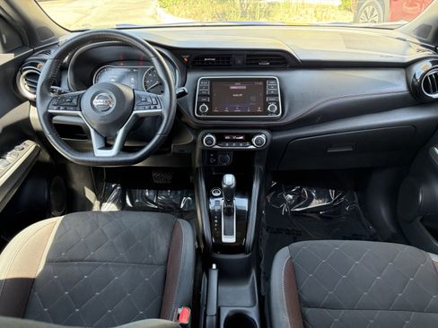 Used 2020 Nissan Kicks SR FWD image 20