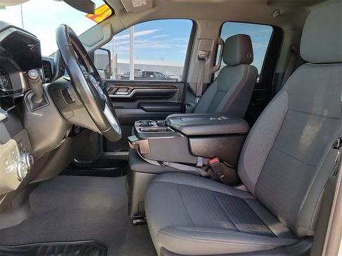 Used 2024 GMC Sierra 2500 SLE w/ SLE Value Package; image 19