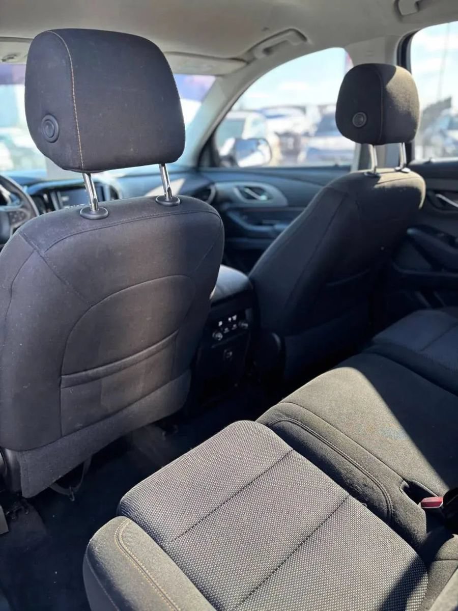 Used 2019 Chevrolet Traverse LS AWD/4WD image 14