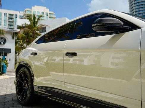 Used 2023 Lamborghini Urus Performante image 37