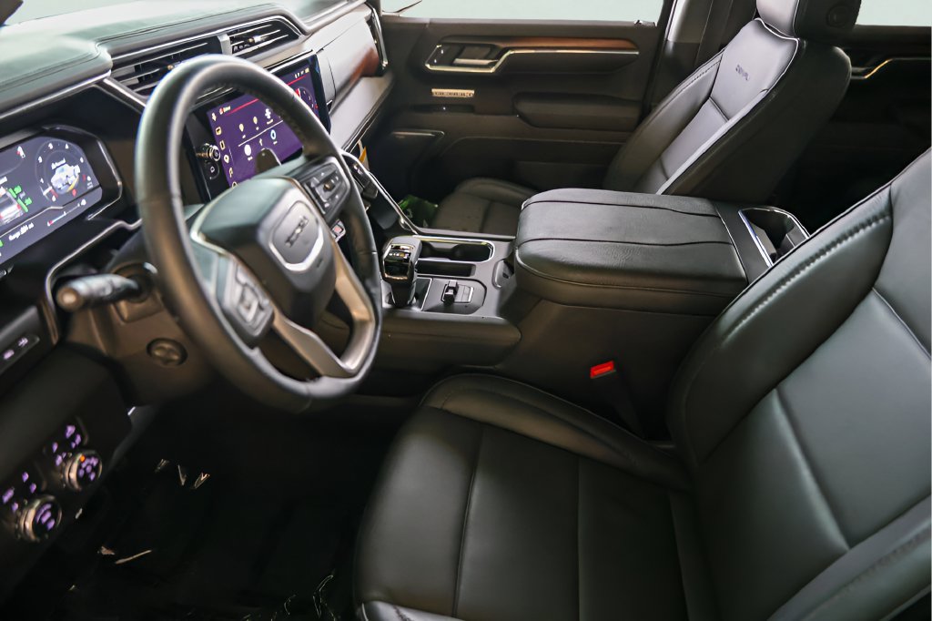 Used 2025 GMC Sierra 1500 Denali w/ Denali Reserve Package AWD/4WD image 11