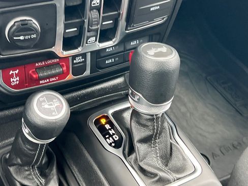 Used 2025 Jeep Wrangler Unlimited Sport S 4xe AWD/4WD image 22